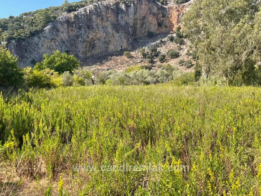 Freistehendes Haus (2765 M²) In Çandır, Direkt Am Kanal, Zu Verkaufen.