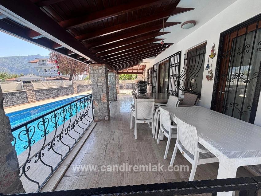 5+1 Villa Zum Verkauf Auf Einem 301 M² Großen Grundstück In Dalyan