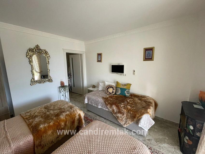 Vip-villa In Gökbel Zu Verkaufen, Auf Einem 5000 M² Großen Grundstück Mit Freiem Meerblick.
