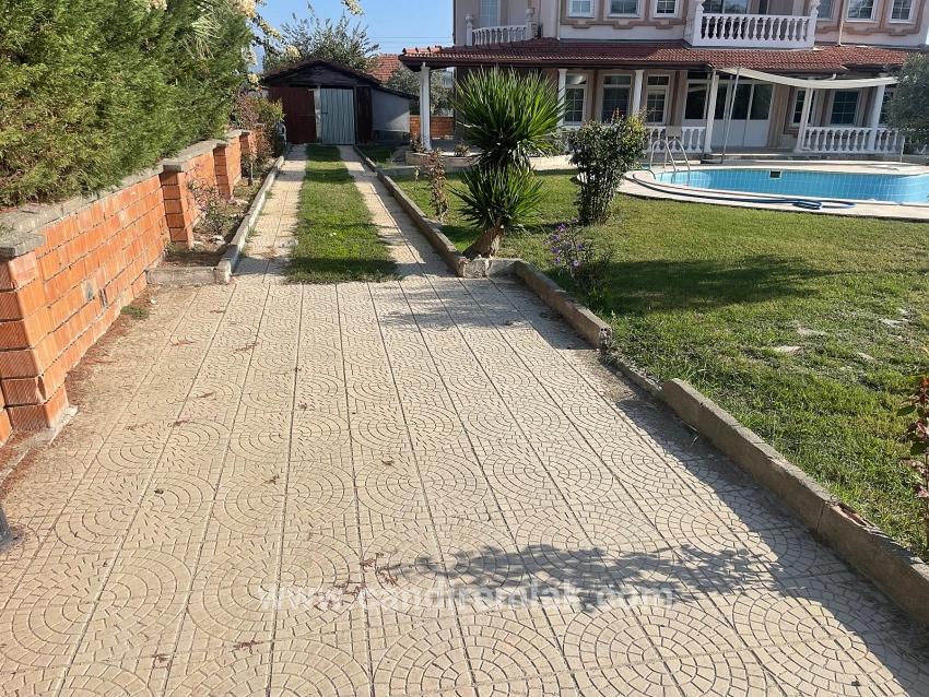 4+1 Villa Zum Verkauf Auf Einem 1000 M² Großen Grundstück In Dalyan