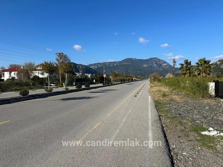 5.111 M² Großes Gewerbe- Und Wohngrundstück Zum Verkauf, Direkt An Der Hauptstraße In Dalyan Gelegen
