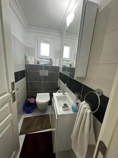 Eingeschossiges Haus Mit 2 Schlafzimmern Und Einem Zusätzlichen Zimmer Auf Einem 459 M² Großen Grundstück In Okçular Zu Verkaufen
