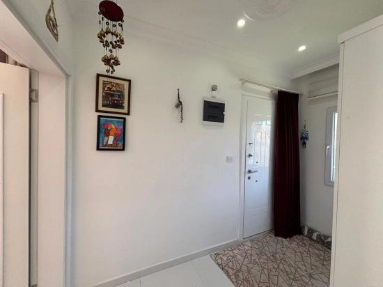 Eingeschossiges Haus Mit 2 Schlafzimmern Und Einem Zusätzlichen Zimmer Auf Einem 459 M² Großen Grundstück In Okçular Zu Verkaufen