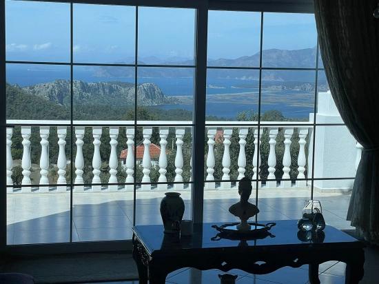 Vip-villa In Gökbel Zu Verkaufen, Auf Einem 5000 M² Großen Grundstück Mit Freiem Meerblick.