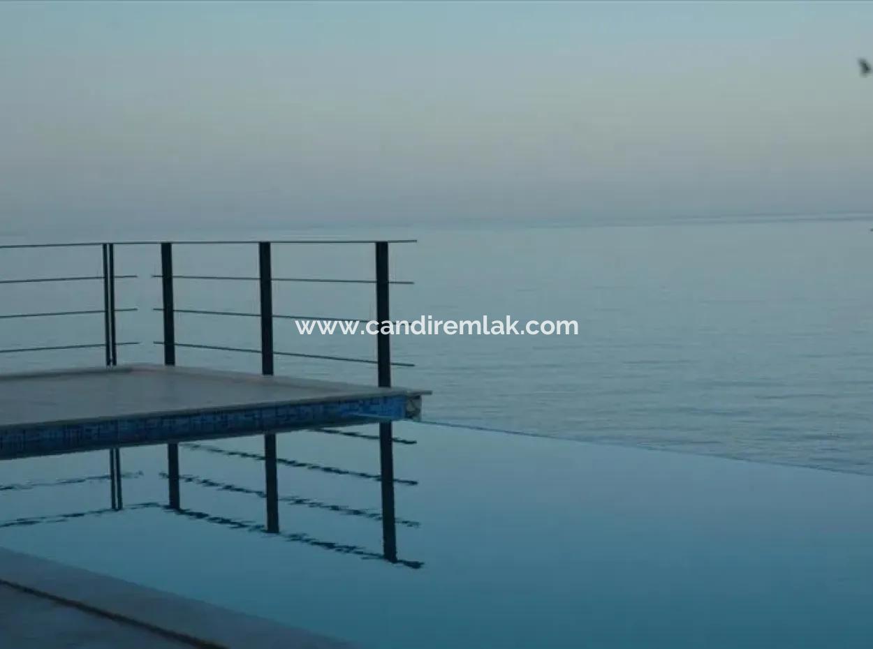 Villa Zum Verkauf-Meer-Villa Zum Verkauf Mit Aussicht Auf Das Meer Und Die Insel Meis. Nov