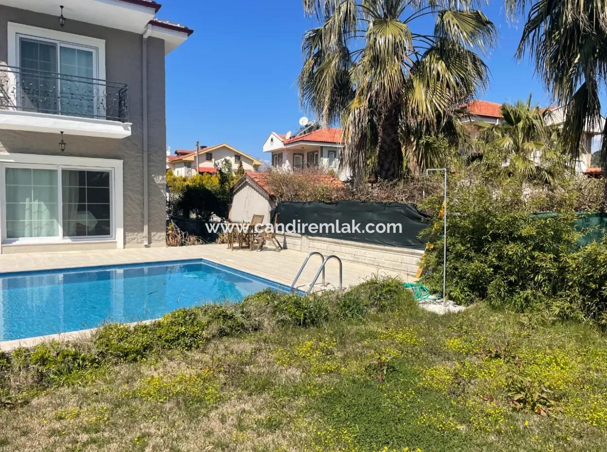 Villa Zum Verkauf In 514M2 Grundstück In Dalyan Gülpinar