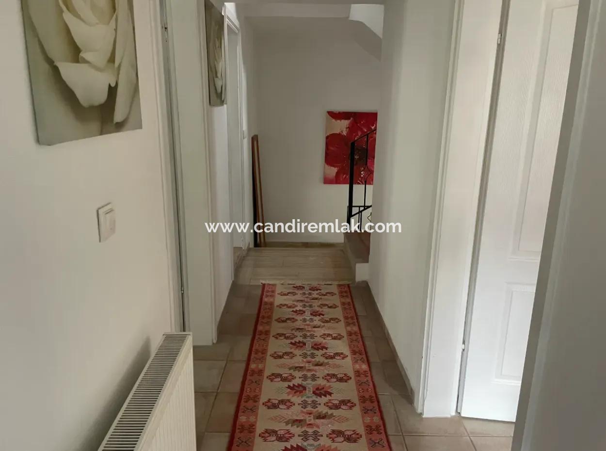 Villa Zum Verkauf In Okçular Auf 1007M2 Grundstück