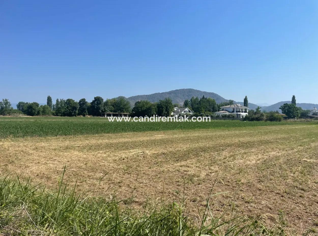 Grundstück Zum Verkauf Von 2715M2 Im Bebauten Gebiet Des Dorfes In Okçular