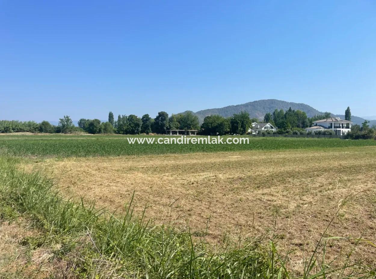 Grundstück Zum Verkauf Von 2715M2 Im Bebauten Gebiet Des Dorfes In Okçular