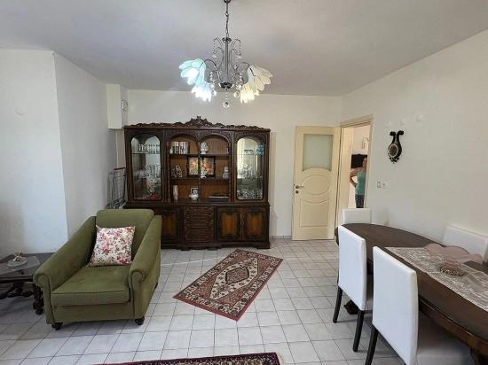 Two-story House For Sale On A 514m2 Plot In Okçular.