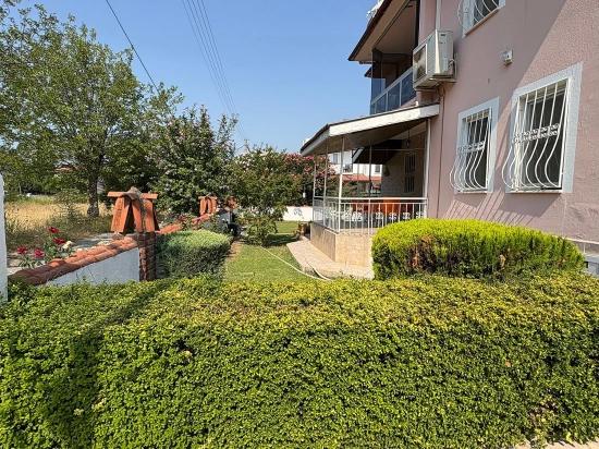 Two-story House For Sale On A 514m2 Plot In Okçular.
