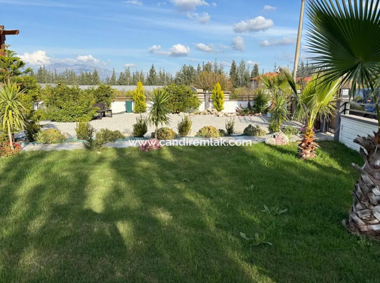 4 1 Villas For Sale In 14.136 M2 Field In Eskiköy