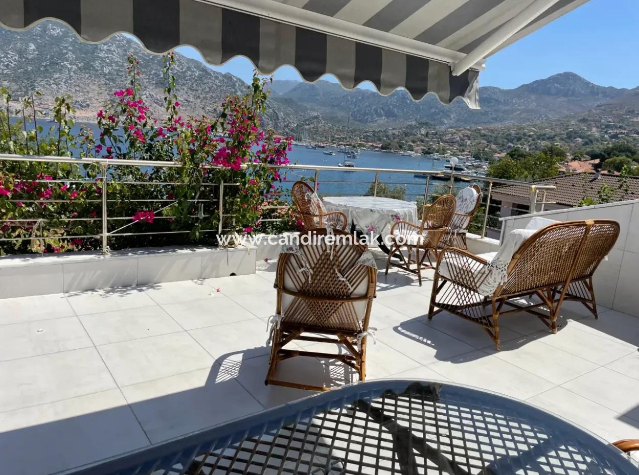 Apart Hotel For Sale In 448M2 Plot Of Land Near The Sea In Selimiyede With Sea View