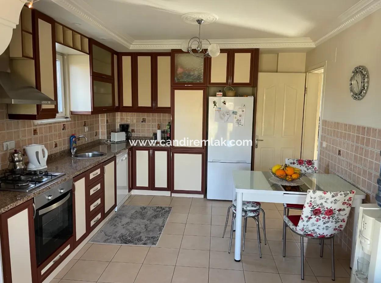 Villa For Sale In 600M2 Land In Dalyan