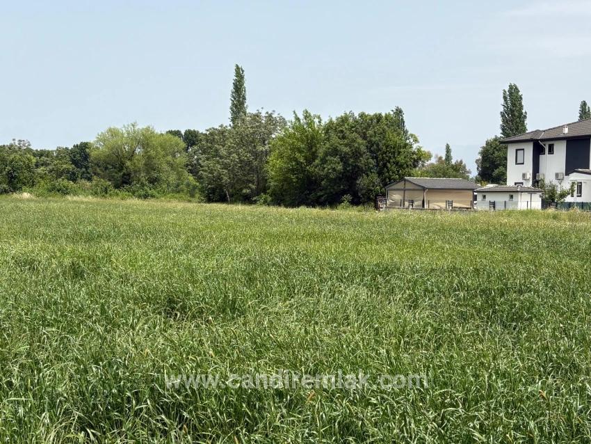 Okçular Marmarlı'da 2100 M2 Satılık Arsa