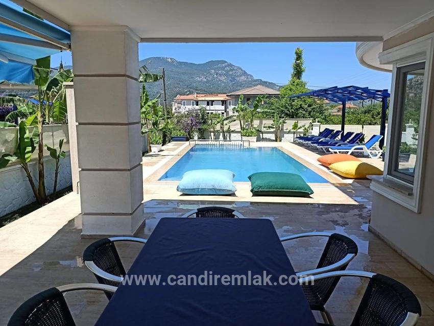 Dalyan Gülpınar 573m2 İçerisinde Satılık 4+1 Villa