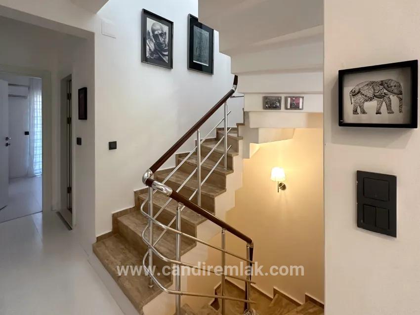 Dalyan'da Kanala Sıfır 4+1 Satılık Villa