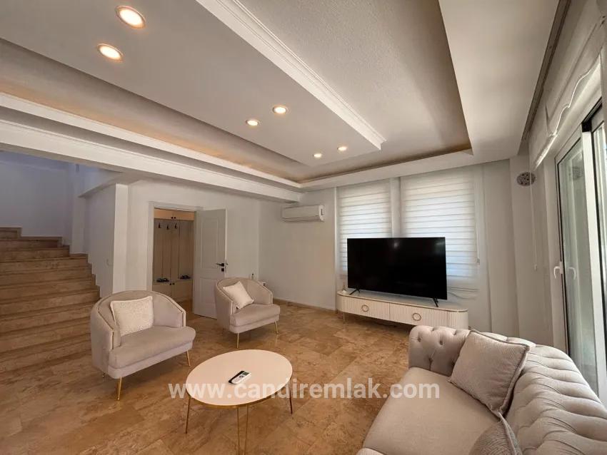 Dalyan'da 4+1 Satılık Villa