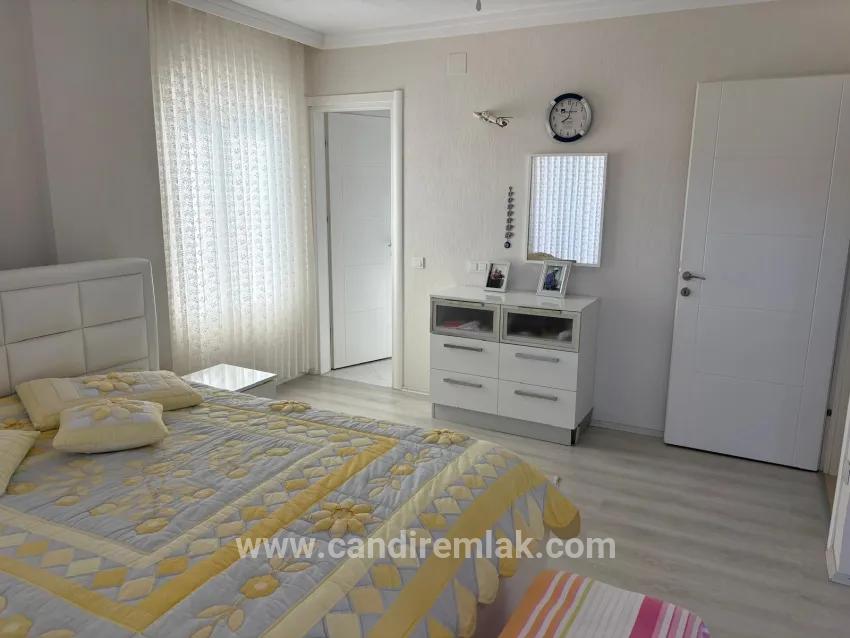 Ortaca Dalyan Mah. Satılık 4+1 Villa - 520 m²