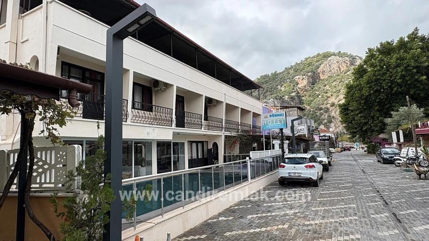 Dalyan'da 30 Odalı Kanala Yakın Satılık Otel