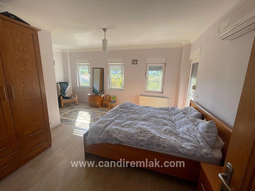 Dalyan Gülpınar'da 6000m2 Arsa İçerisinde 4+2 Satılık Villa