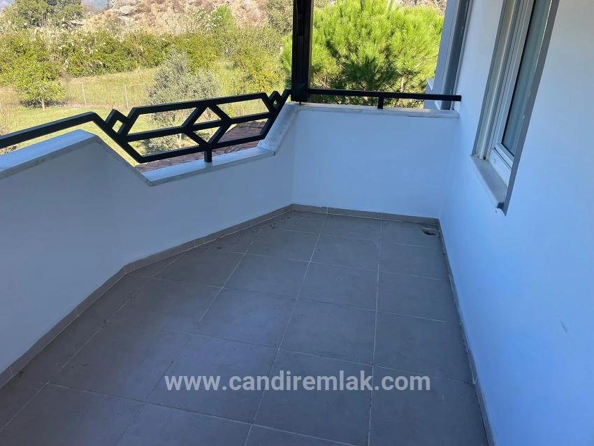 Dalyan Gülpınar'da 6000m2 Arsa İçerisinde 4+2 Satılık Villa