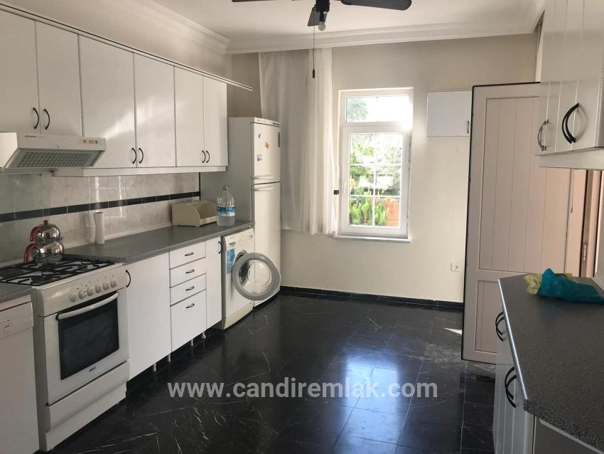 Dalyan'da 1000m2 Arsa İçerisinde 4+1 Satılık Villa