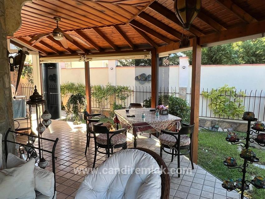 Ortaca Dalyan Mah. Satılık 5+1 Villa - 580 m²