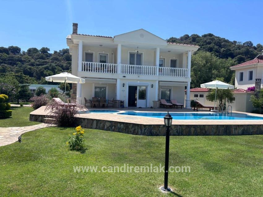 Dalyan'da 848m2 Kral Mezarları Manzaralı 3+1 Satılık Villa