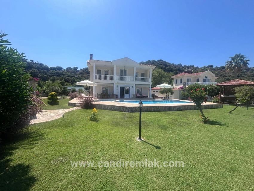 Dalyan'da 848m2 Kral Mezarları Manzaralı 3+1 Satılık Villa