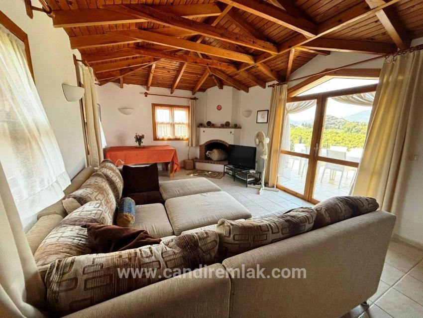 Dalyan Arıkbaşı'nda 600m2 Arsa İçerisinde Satılık Villa
