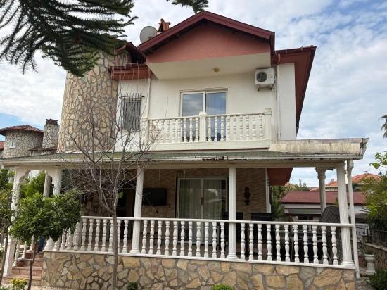 Dalyan Gülpınar'da 500m2 Arsa İçerisinde 3+1 Satılık Villa