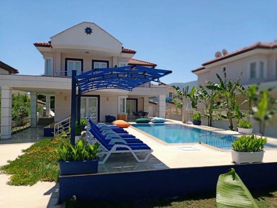 Dalyan Gülpınar 573m2 İçerisinde Satılık 4+1 Villa