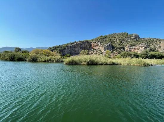 Çandır'da Kanala Sıfır 2765m2 Satılık Müstakil Ev