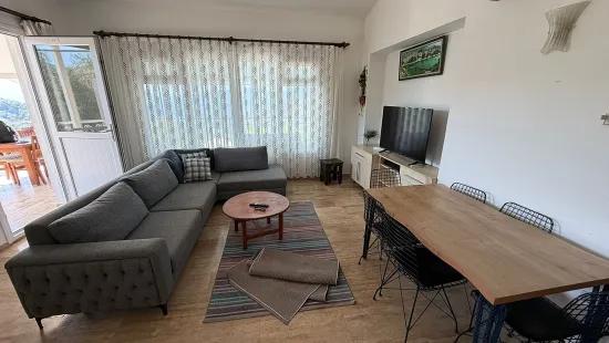 Dalyan Gökbel'de göl ve deniz manzaralı 4+1 satılık villa