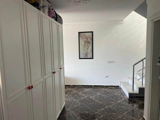 Gökbel'de Full Deniz Manzaralı 5000m2 Arsa İçerisinde Satılık Vıp Villa