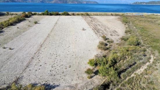 Çandır'da Göle Sıfır 3210m2 Satılık 2b Arazisi