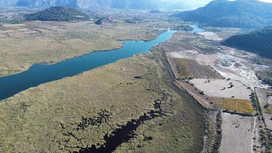 Çandır'da Göle Sıfır 3210m2 Satılık 2b Arazisi