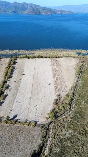 Çandır'da Göle Sıfır 3210m2 Satılık 2b Arazisi