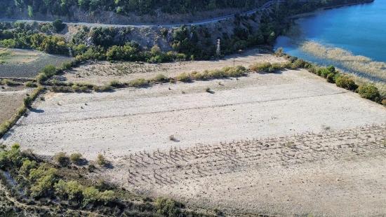 Çandır'da Göle Sıfır 3210m2 Satılık 2b Arazisi