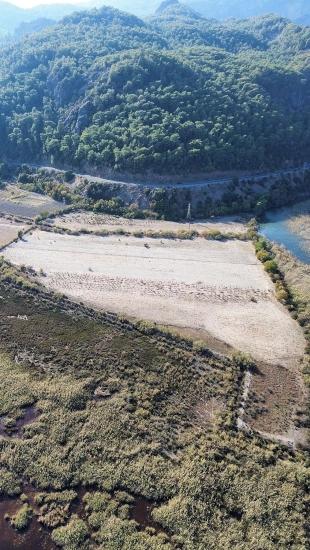 Çandır'da Göle Sıfır 3210m2 Satılık 2b Arazisi