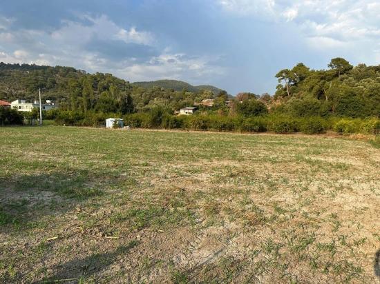 Çandır'da Köy Yerleşik Alanı İçerisinde Rızai-taksimli 1160m2 Satılık Arsa
