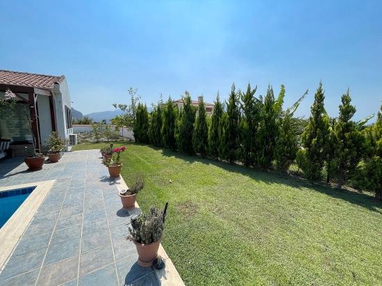 Dalyan İztuzu Manzaralı 7000m2 Arsa İçinde 4+1 Satılık Lüks Villa