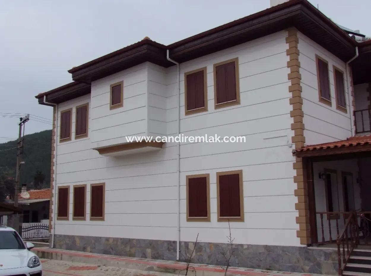 Ulada Satılık Lüks Villa Ulada 1078M2 Arsa İçinde Özel Yapılmış Satılık 4+1 Villa