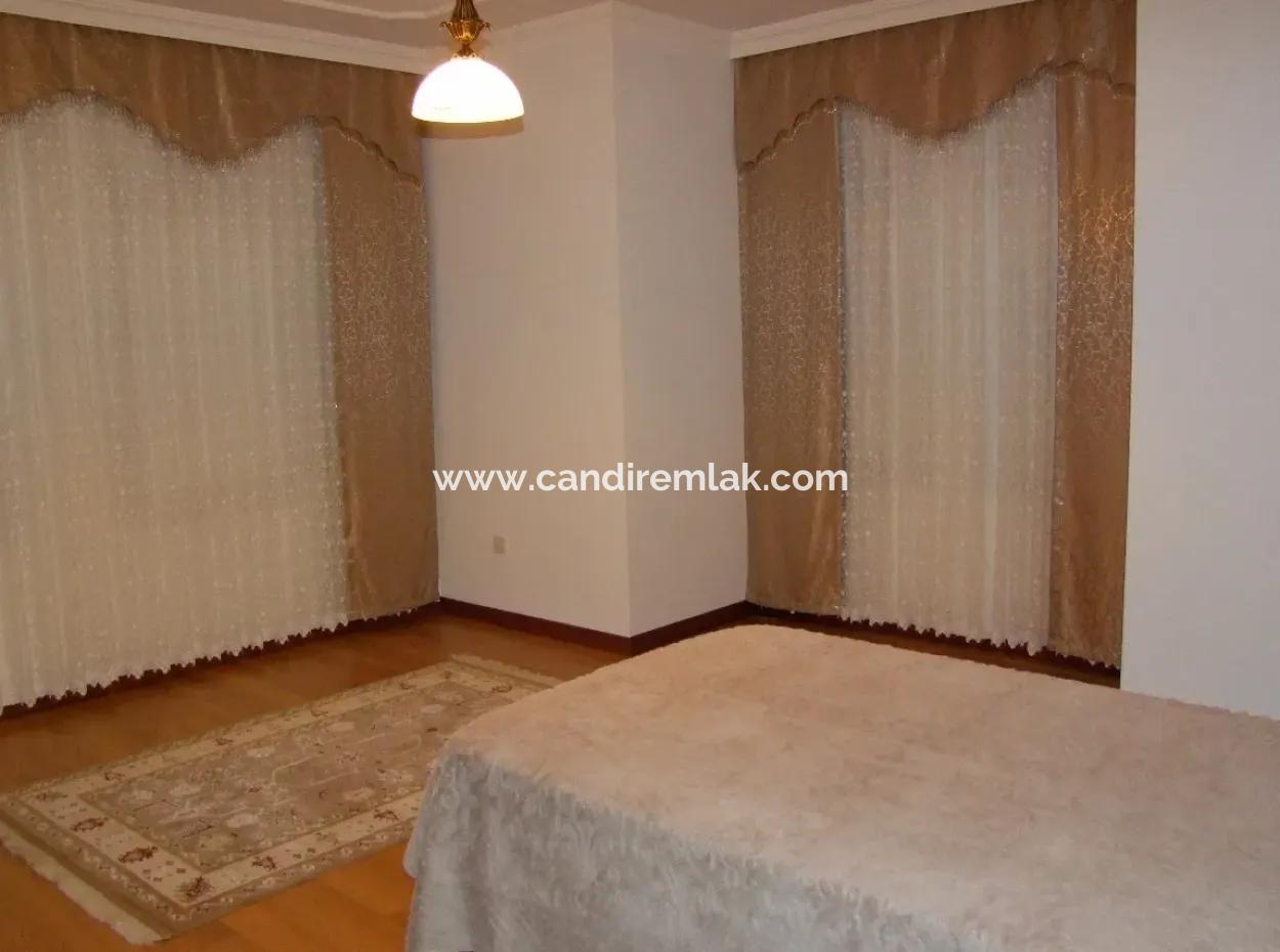 Ulada Satılık Lüks Villa Ulada 1078M2 Arsa İçinde Özel Yapılmış Satılık 4+1 Villa