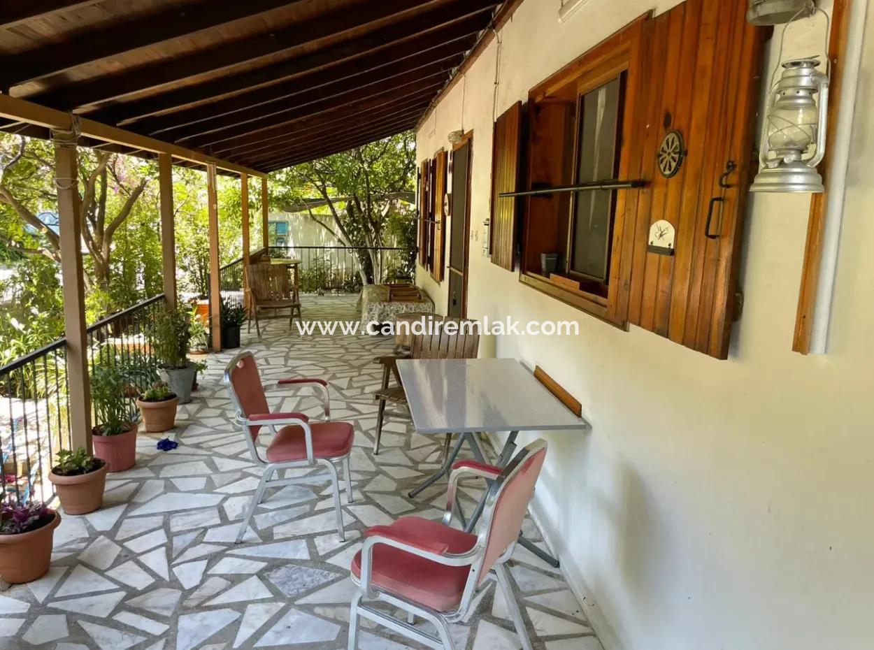 Dalyan Merkezde 5+1 Satılık Villa