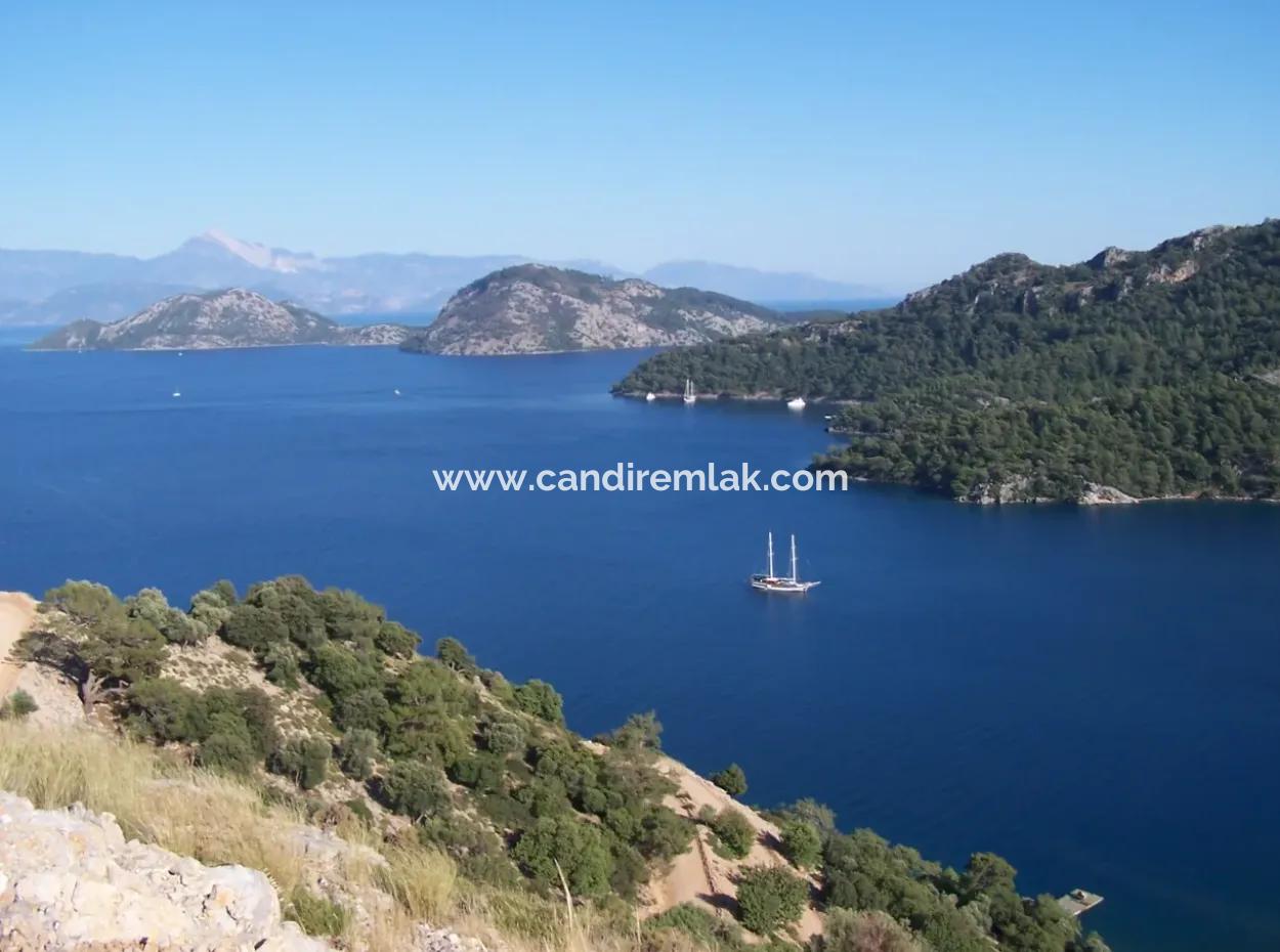 Sarsalada Deniz Manzaralı 4274M2 Arsa İçinde Satılık Taş Ev