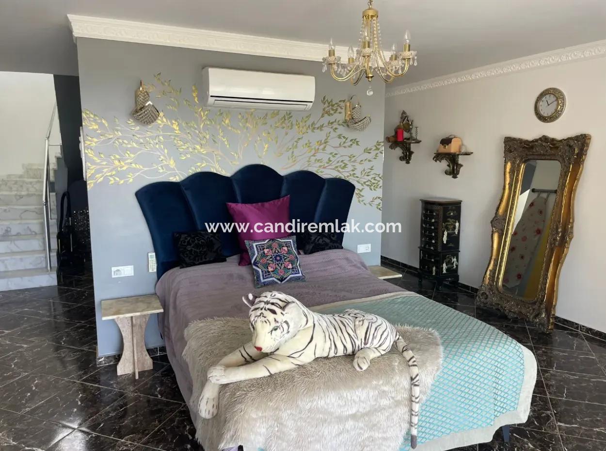 Gökbel'de Full Deniz Manzaralı 5000M2 Arsa İçerisinde Satılık Vıp Villa